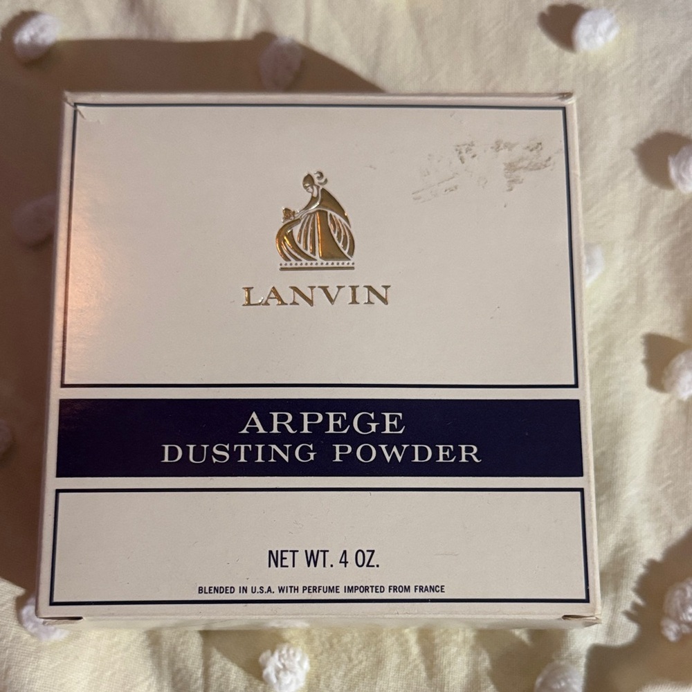 Lanvin Arpege Dusting Powder - Classic White and Navy